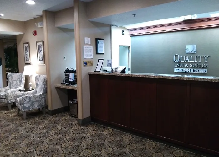 Quality Inn & Suites Benton - Draffenville
